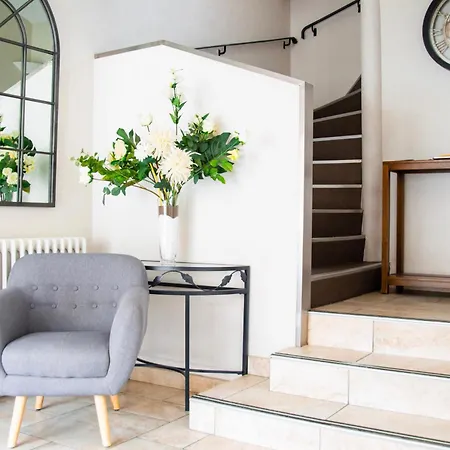 Le Tivoli Theopolis Отель