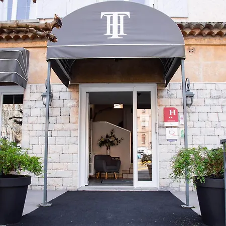 Le Tivoli Theopolis 2*