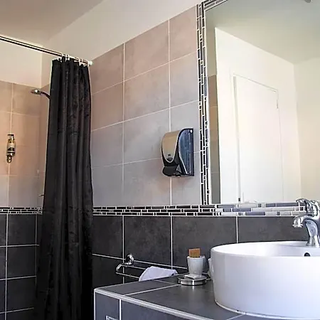 Le Tivoli Theopolis 2* Систерон