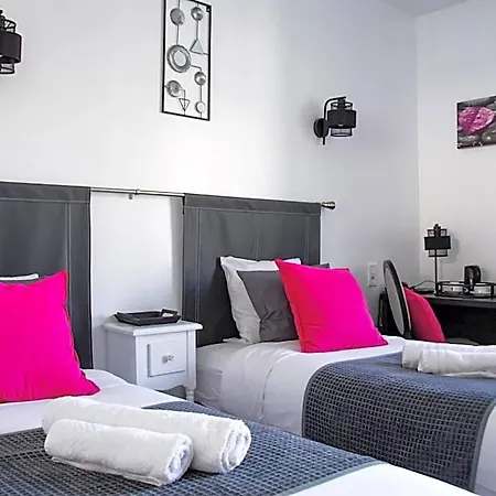 Отель Le Tivoli Theopolis Систерон