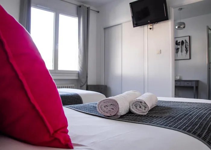 Le Tivoli Theopolis Отель Систерон