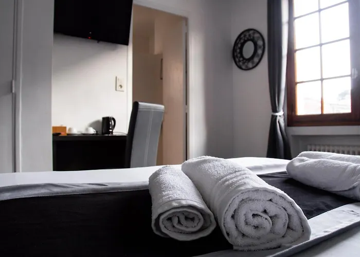 Le Tivoli Theopolis Систерон